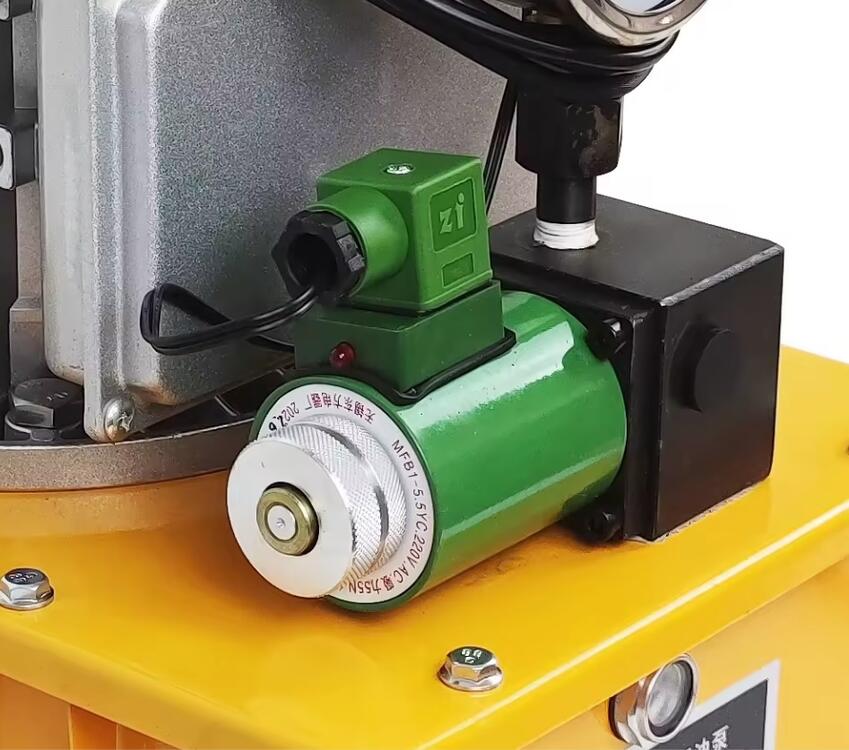HHB-700A