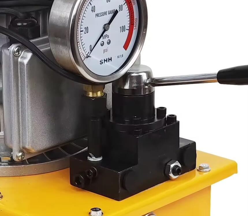 HHB-700AB