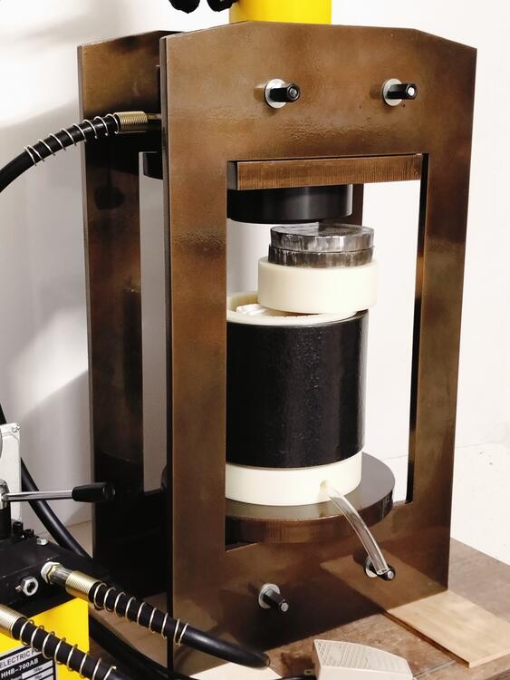 маслопресс 50т